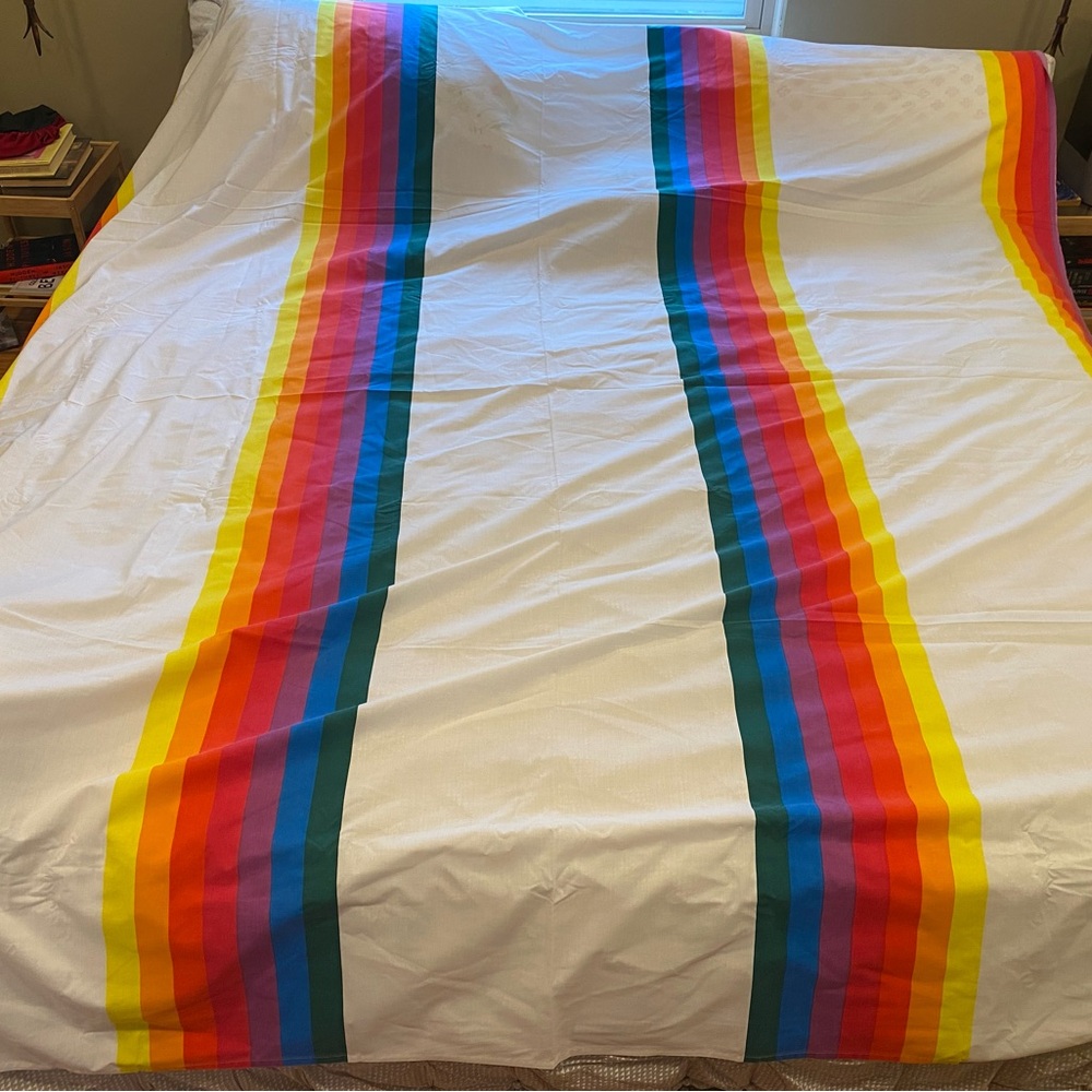Wamsutta Rainbow Queen flat and fitted sheet